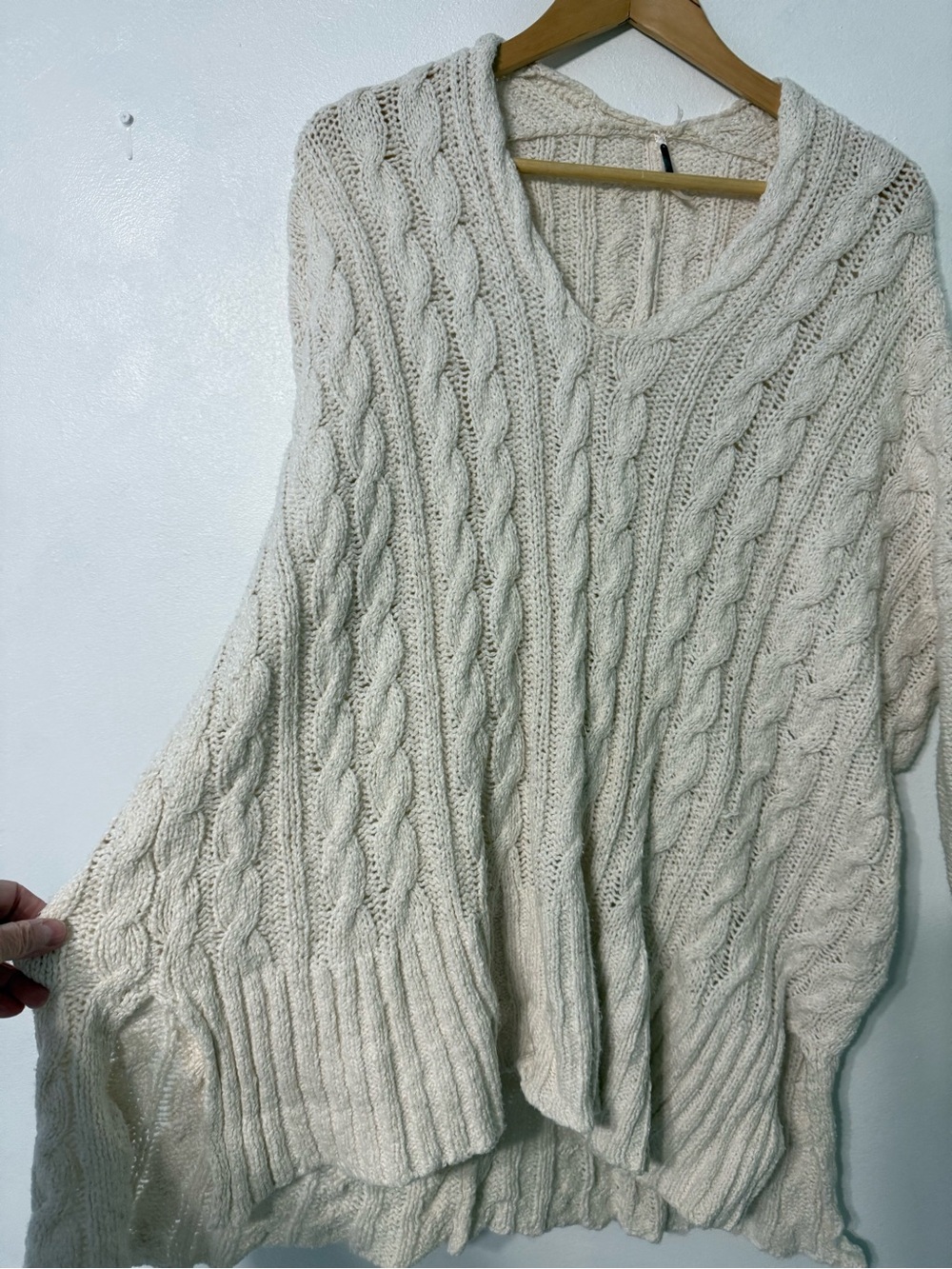 Free People Easy Cable V-Neck Sweater Ivory see tag - Picture 5 of 10